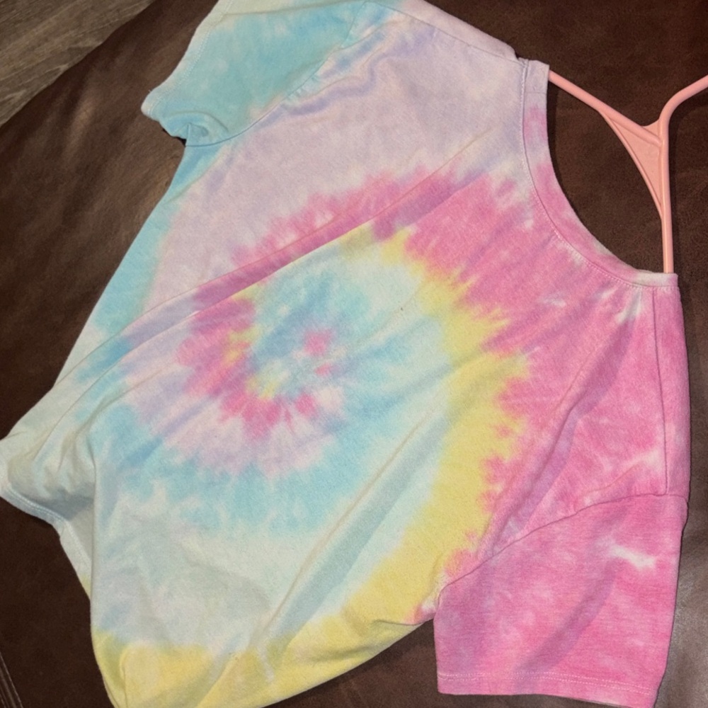 Generation Love the die knot crop top - Picture 4 of 5